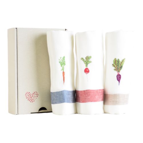 Linen tea towel gift package - gift pack with 3 high quality linen tea towels - embroidered with carrot - beetroot - radishes