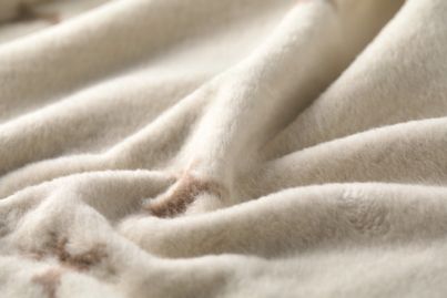 Order Fluffy Soft Blanket Deer allover Color Offwhite 200x150cm by