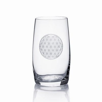 Handgraviertes Glas mit Motiv Lebensblume & Namensgravur auf Wunsch