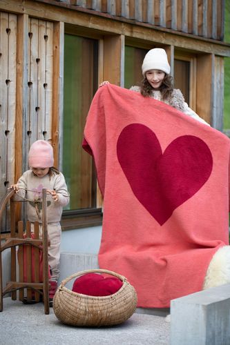 Kuscheldecke Herz Farbe Rot 150x200cm von David Fussenegger online bestellen