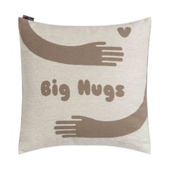 Kissenhülle Big Hug 50 x 50 cm - Rohweiß - GRS zertifiziert - von David Fussenegger