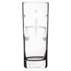 Handgraviertes Glas mit Sternzeichen und Namensgravur Waage